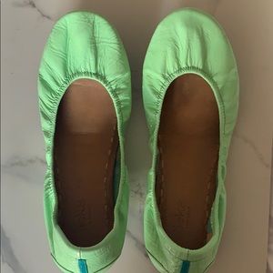 Size 10 Tieks in Mint Patent